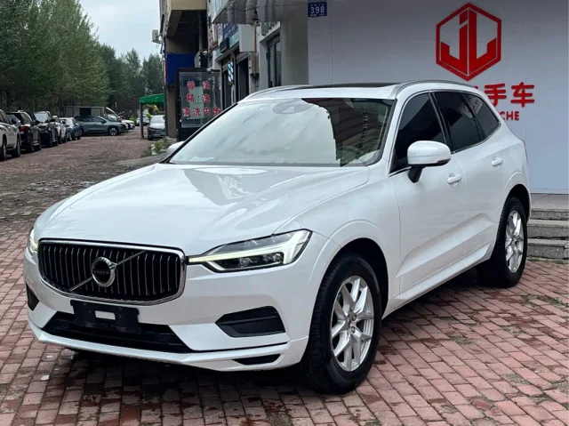 Volvo XC60 T5 4WD Smart Leisure Edition China VI