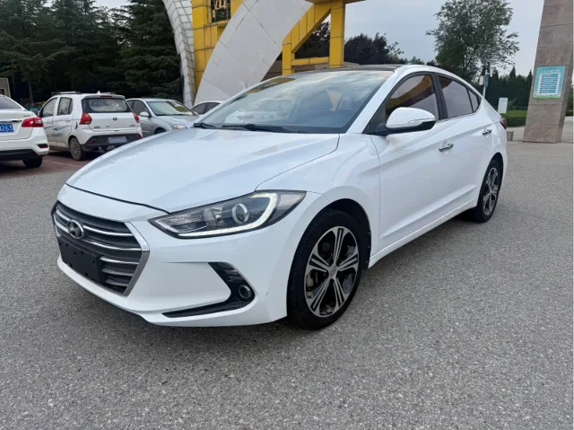 Hyundai Elantra 1.4T DCT Dazzle Dynamic · Vitality Type
