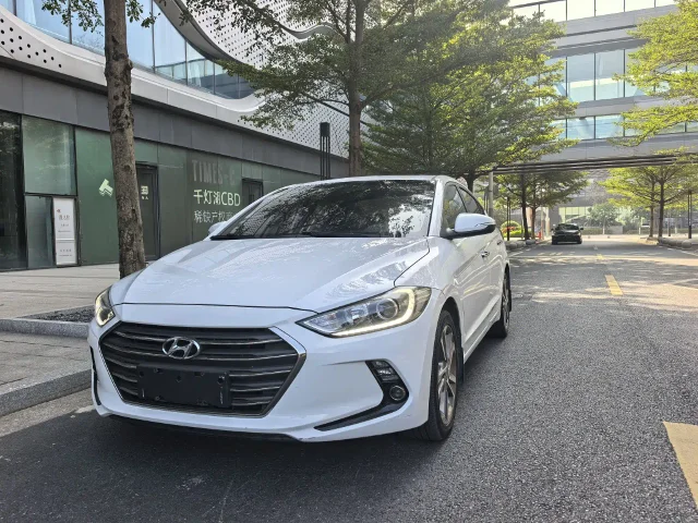Hyundai Elantra 1.6L Auto Smart Dazzle · Elite Type