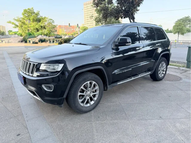 Jeep Grand Cherokee (Import) 3.0L Comfort Enjoy Navigation Edition