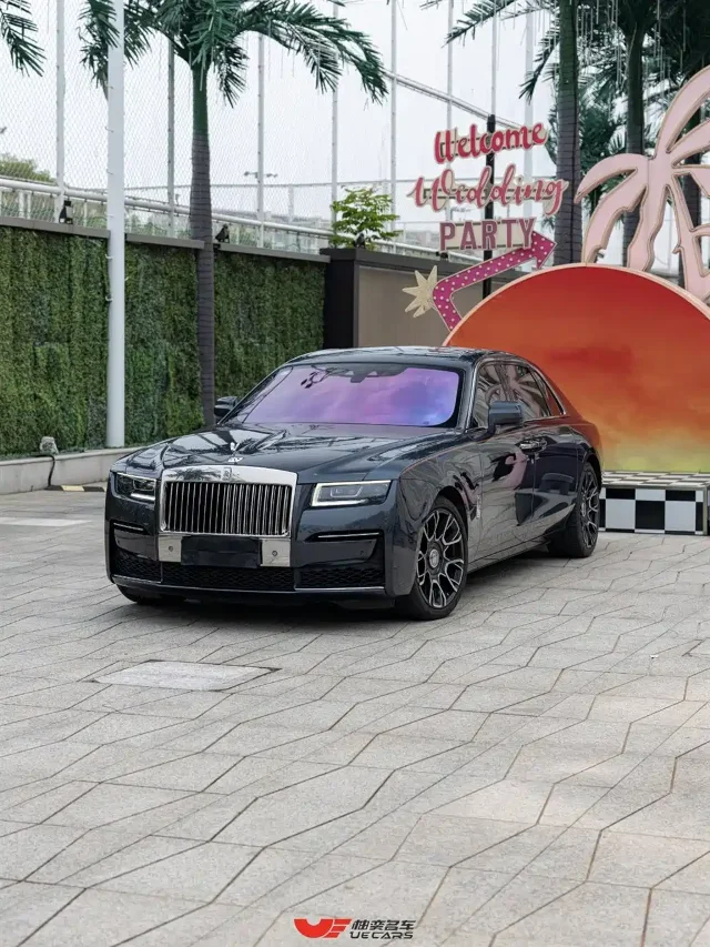 Rolls-Royce Ghost 6.7T Long Wheelbase Edition
