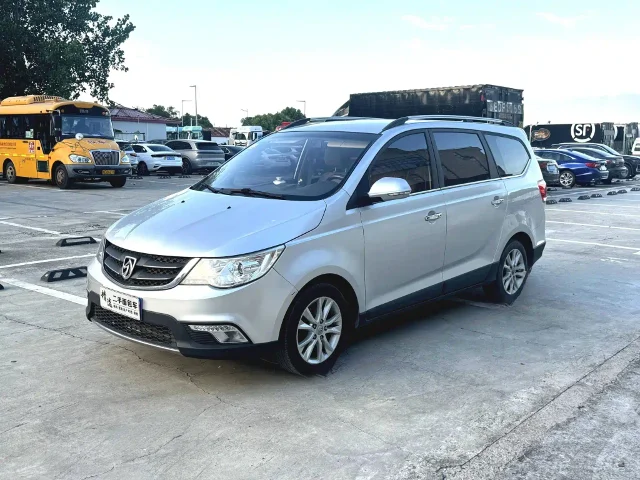 Baojun 730 1.5L Manual Comfort Type 7 seats