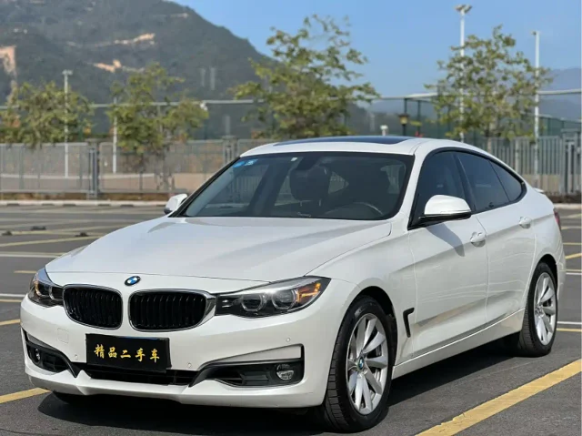 BMW 3 Series GT 320i Fashion Type
