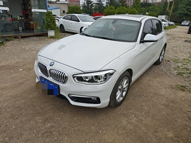 BMW 1 Series (Import) 118i Urban Design Package