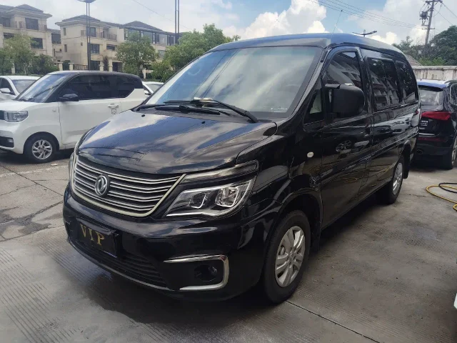 Forthing Lingzhi M5 1.6L 7 seats Basic Type China VI