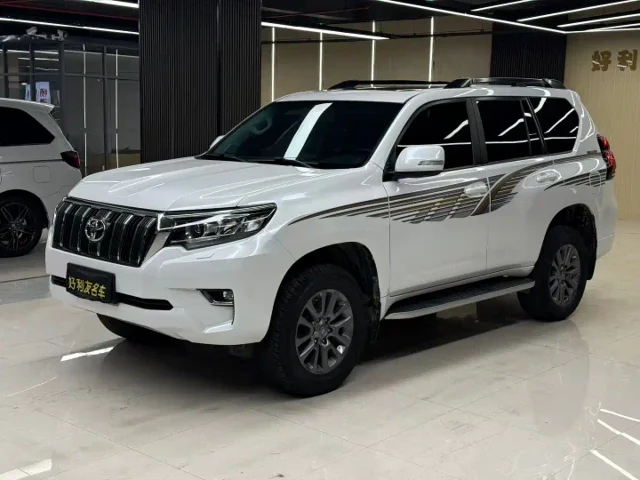 Toyota Prado 3.5L Auto TX-L Premium Edition Rear External Spare Tire