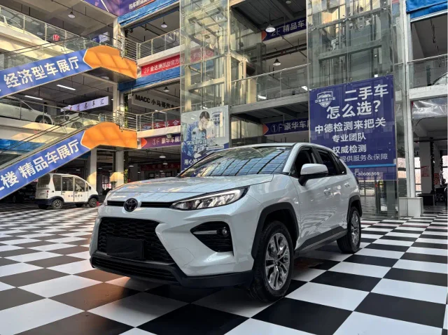 Toyota Wildlander 2.0L CVT 4WD Luxury Edition