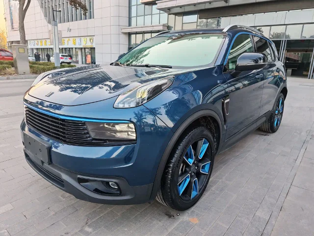 Lynk & Co 01 2.0T 2WD Shine Pro Edition China V