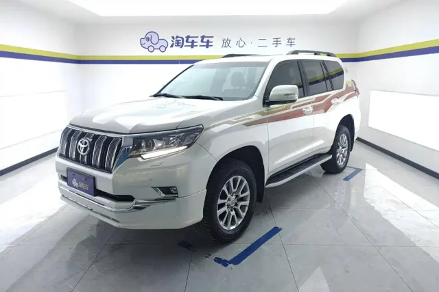 Toyota Prado 3.5L Auto TX-L Premium Edition Rear External Spare Tire
