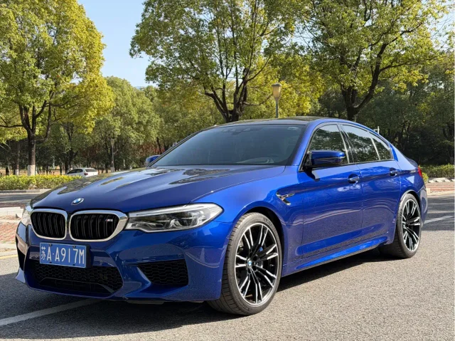BMW M5 M5
