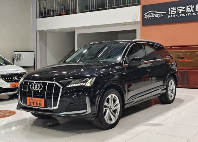Audi Q7 45 TFSI quattro S line Sport Type