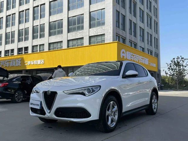 Alfa Romeo Stelvio 2.0T 200HP Elite Edition