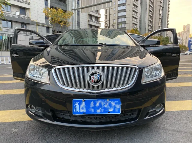 Buick LaCrosse 2.4L SIDI Luxury Edition