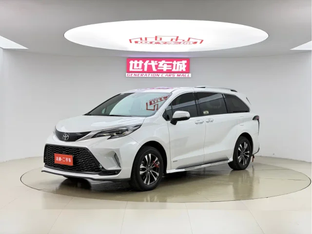 Toyota Granvia 2.5L Hybrid Premium PLUS 4WD Edition