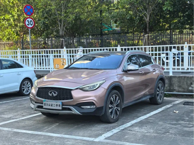 Infiniti QX30 2.0T 4WD Sport Edition