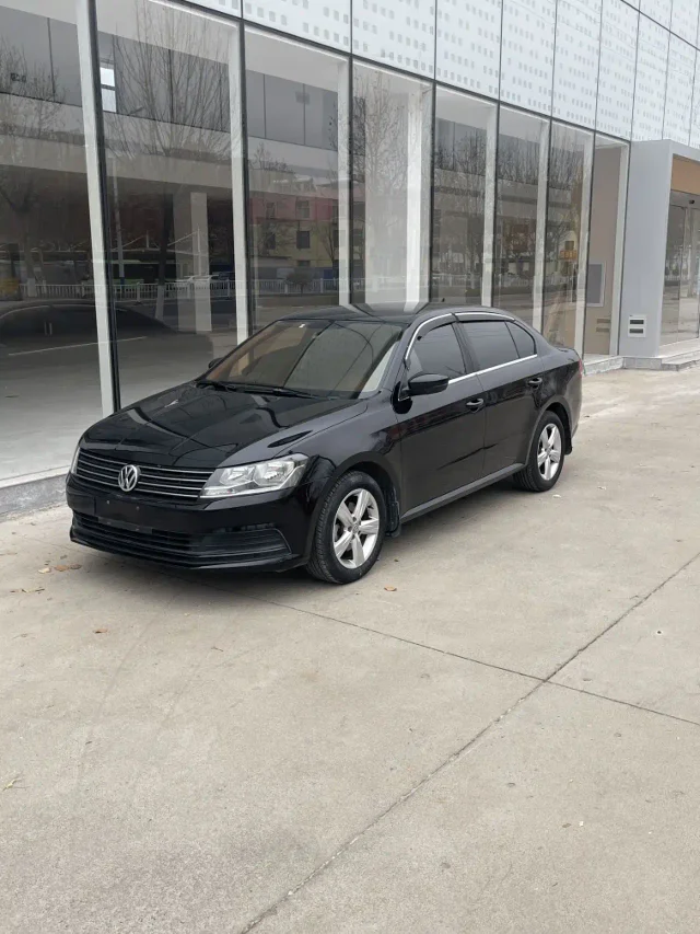 Volkswagen Lavida 1.6L Manual Elegant Edition
