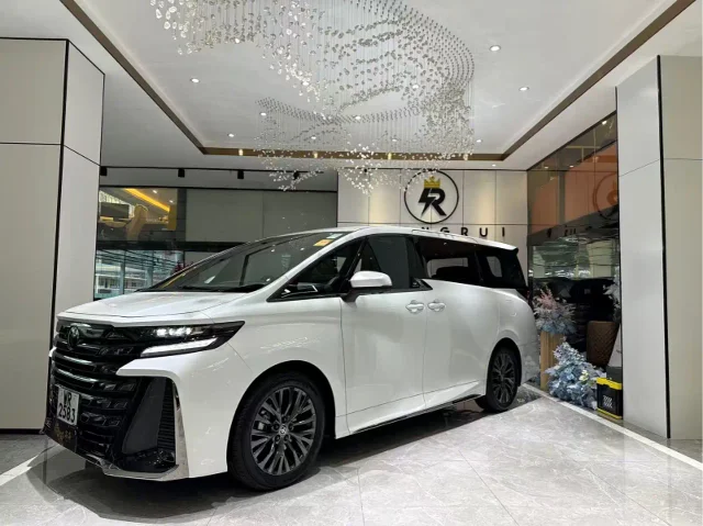 Toyota Vellfire Crown Hybrid 2.5L Ink Gold Executive Edition