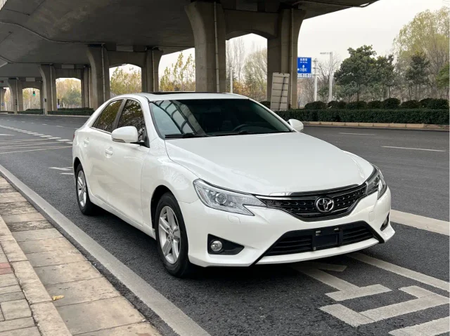 Toyota Reiz 2.5V Elite Sharp Edition