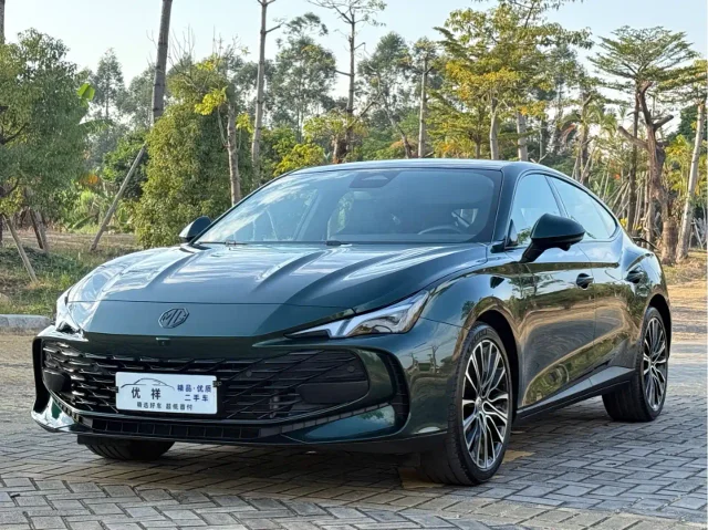 MG MG7 2.0T 405 AT Luxury Enjoy Edition