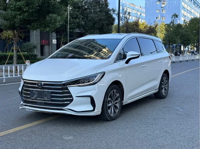 BYD Song MAX Upgrade Edition 1.5T Auto Luxury Type 7 seats