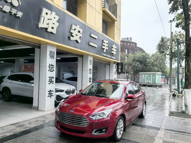 Ford Escort 1.5L Auto Fashion Type