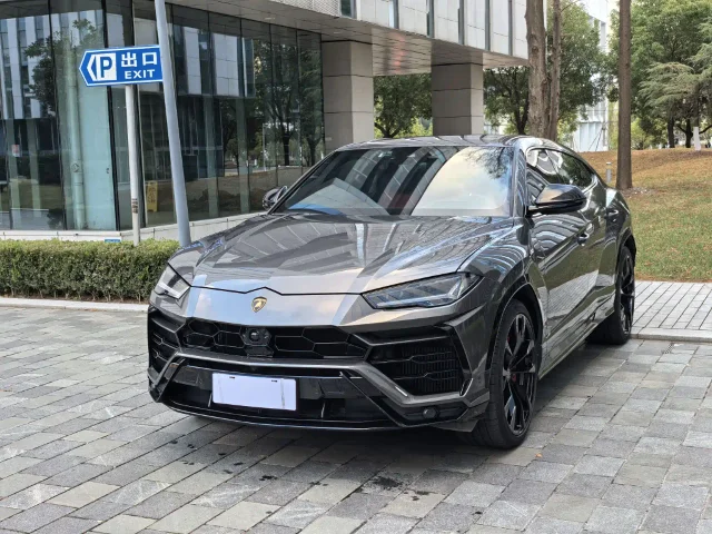 Lamborghini Urus 4.0T V8