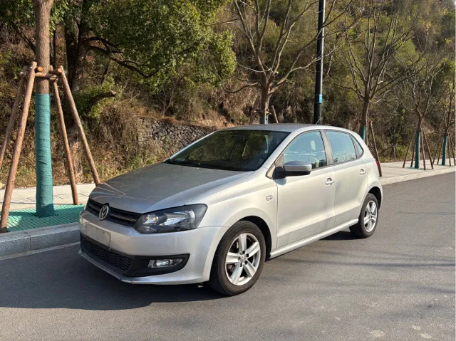 Volkswagen Polo 1.6L Auto Supreme Cool Edition
