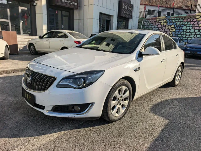 Buick Regal 2.0L Leading Fashion Type