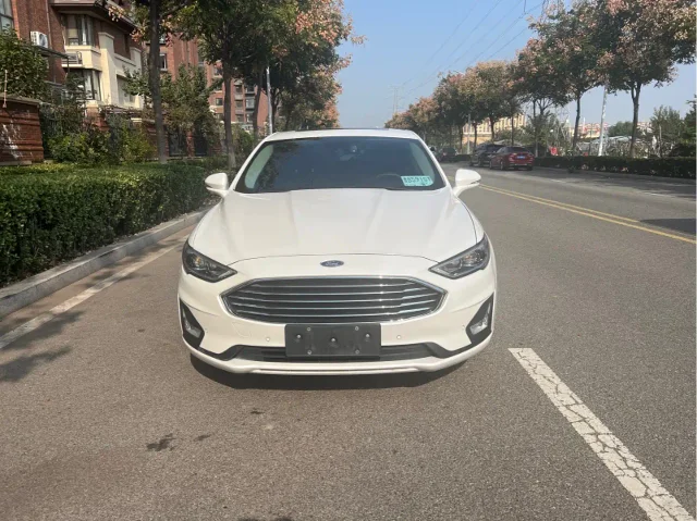 Ford Mondeo EcoBoost 200 Smart Control Luxury Type China VI
