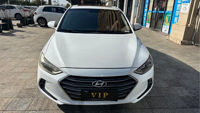 Hyundai Elantra 1.4T DCT Dazzle Dynamic · Vitality Type