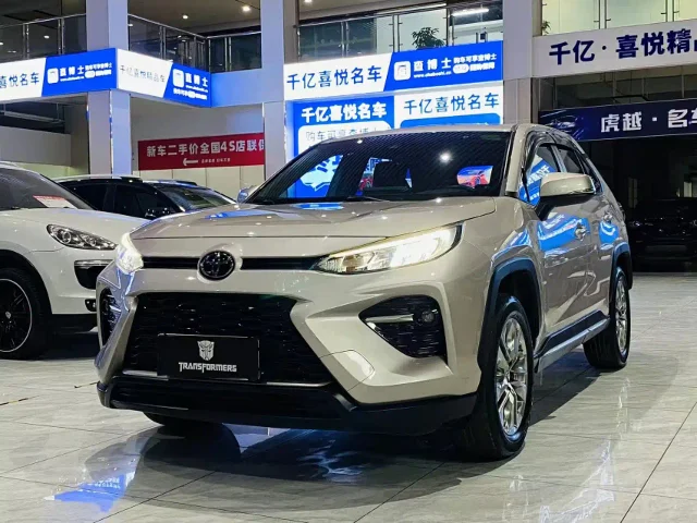 Toyota Wildlander 2.0L CVT 2WD Luxury Edition