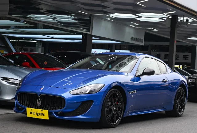 Maserati GranTurismo 4.7L Sport F1