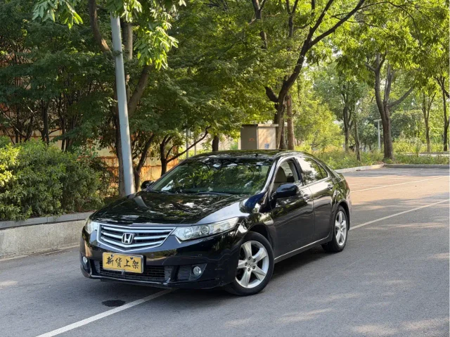 Honda Spirior 2.4L Luxury Edition