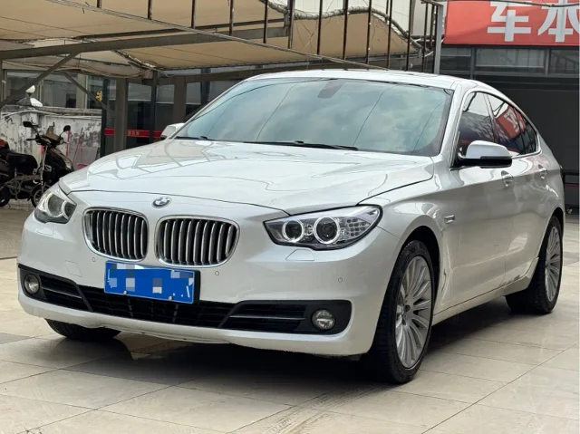 BMW 5 Series GT 535i Leading Type