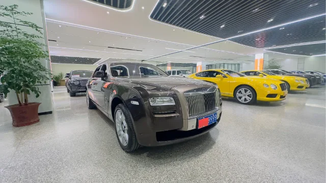 Rolls-Royce Ghost 6.6T Art Deco Collection Edition