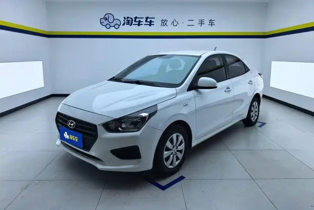 Hyundai Verna 1.4L Manual Refresh Edition China VI