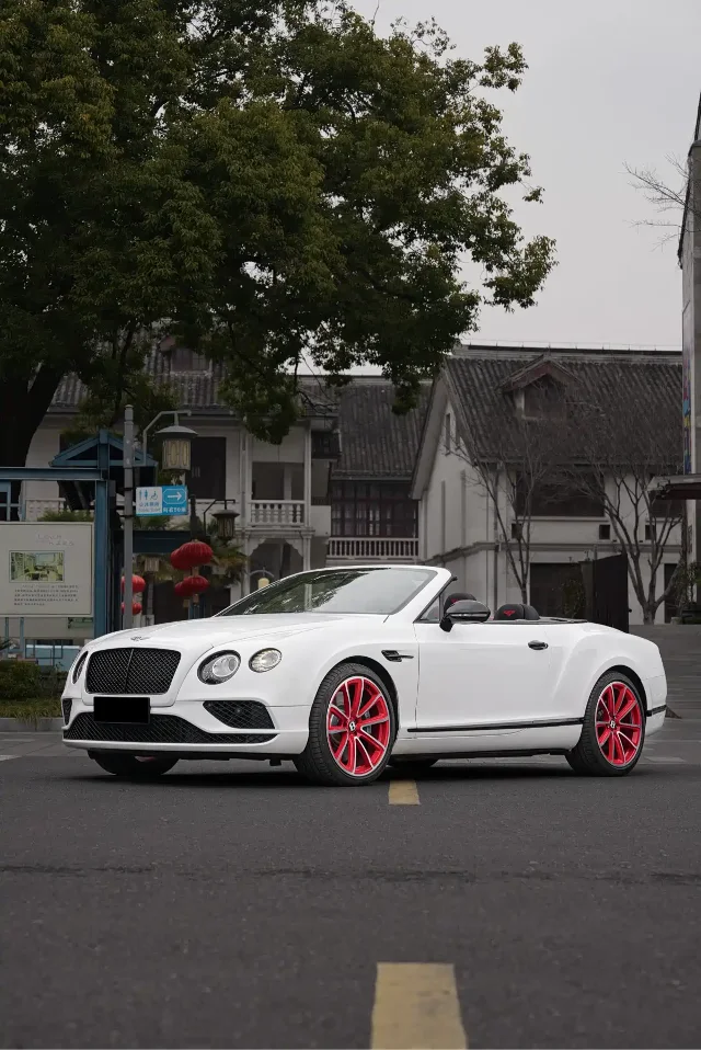 Bentley Continental 6.0T GTC W12