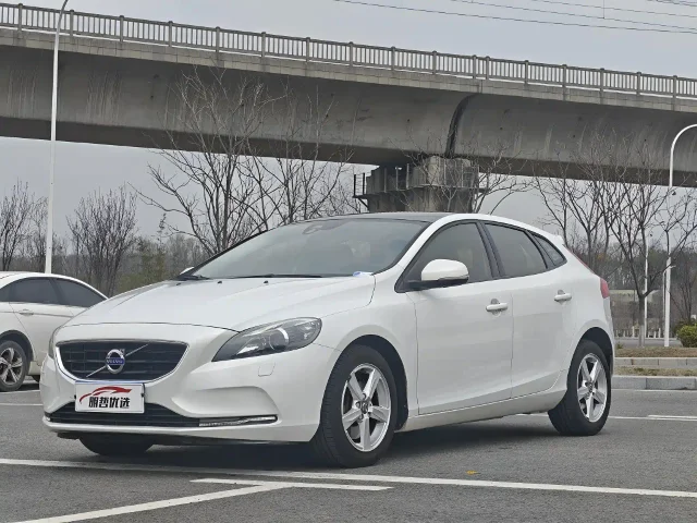 Volvo V40 T3 Smart Leisure Edition
