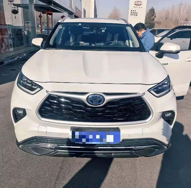 Toyota Highlander Hybrid 2.5L 4WD Premium Edition 7 seats