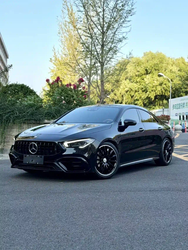 Mercedes-Benz CLA AMG AMG CLA 35 4MATIC