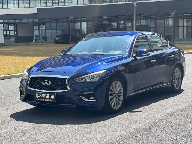 Infiniti Q50L 2.0T Comfort Enjoy Edition