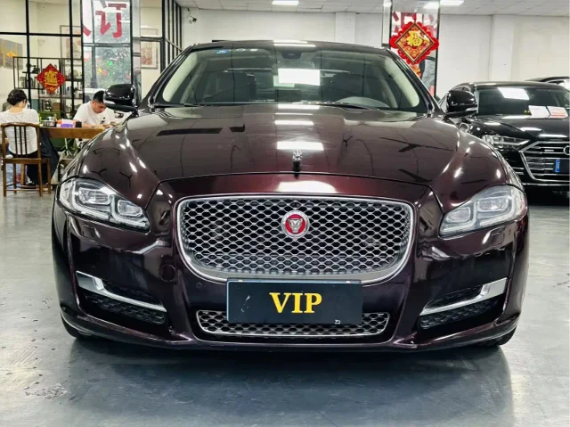 Jaguar XJ XJL 2.0T 2WD Elegant Business Edition