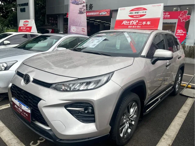 Toyota Wildlander 2.0L CVT 2WD Luxury Edition