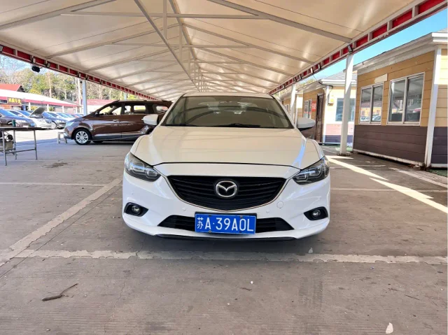 Mazda Atenza 2.0L Blue Sky Premium Edition