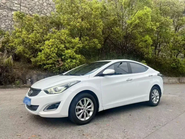 Hyundai Elantra Langdong 1.6L Auto Premium Type