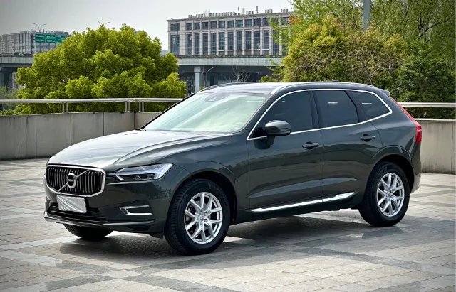 Volvo XC60 T5 4WD Smart Leisure Luxury Edition