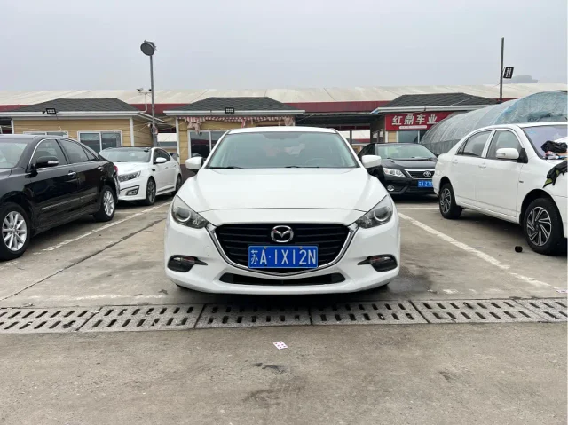 Mazda 3 Axela Hatchback 1.5L Auto Luxury Type China V