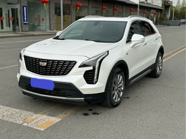 Cadillac XT4 28T 2WD Leading Type