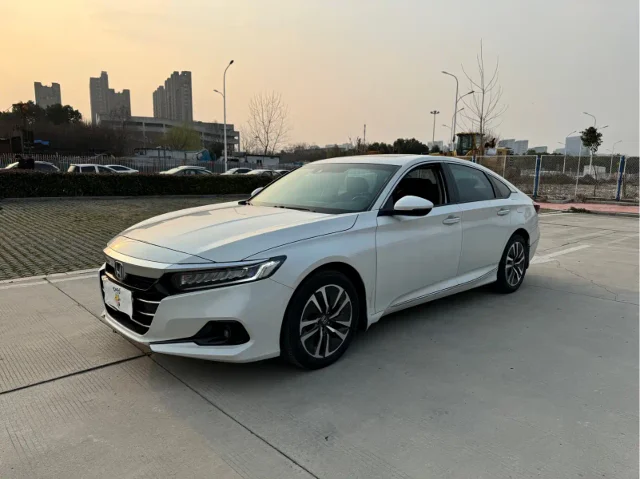 Honda Accord Sharp Hybrid 2.0L Sharp Leader Edition