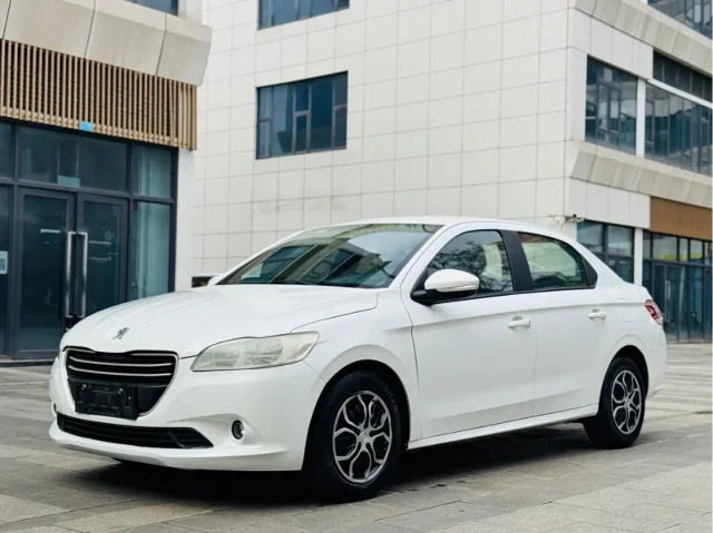 Peugeot 301 1.6L Auto Comfort Edition